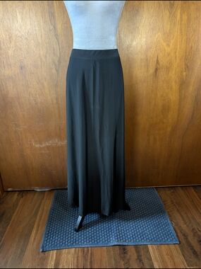 C Black Maxi Skirt - Sleek A-Line Silhouette